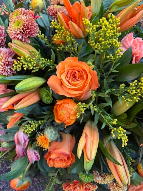 Double Ended Spray Yellow and  orange