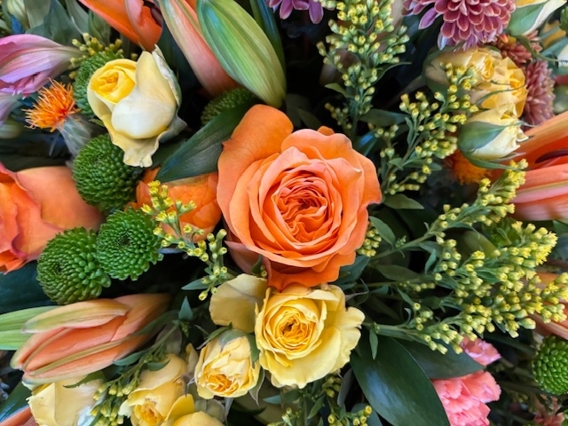 Double Ended Spray Yellow and  orange